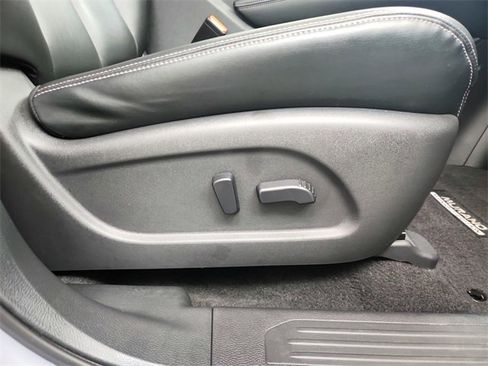 Used 2024 Nissan Murano SV w/ SV Midnight Edition Package image 35