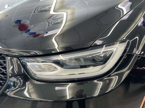 Certified 2021 Chrysler Pacifica Touring-L w/ S Appearance Package FWD image 8