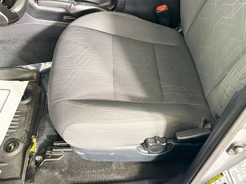 Used 2017 Toyota Tacoma SR5 image 19