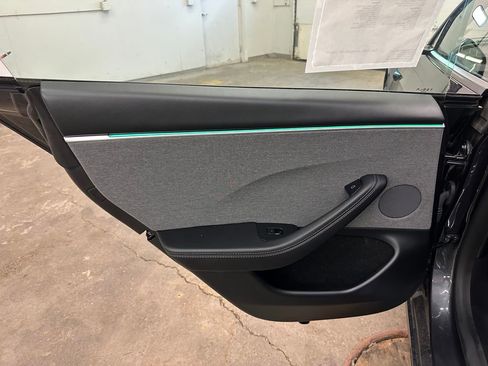 Used 2025 Tesla Model 3 Long Range RWD image 28