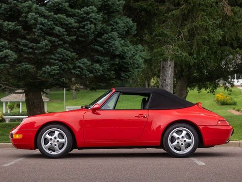 Used 1995 Porsche 911 Carrera RWD image 17
