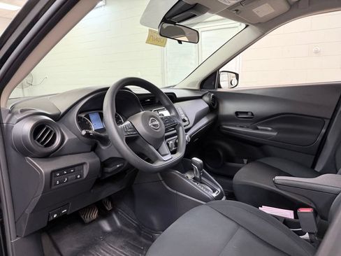 Used 2023 Nissan Kicks S FWD image 14