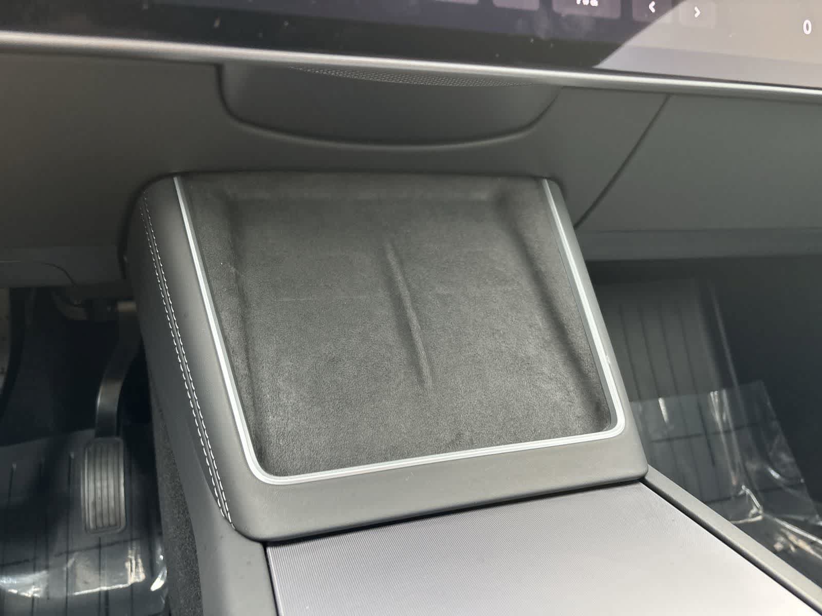 Used 2026 Tesla Model Y AWD image 27