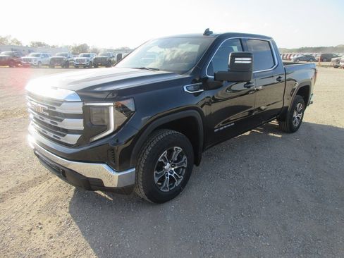 New 2026 GMC Sierra 1500 SLE w/ Max Trailering Package image 10