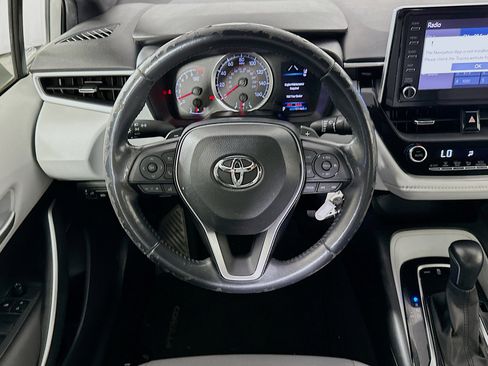 Used 2020 Toyota Corolla SE image 17