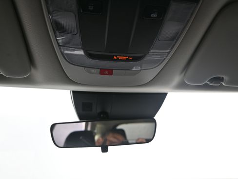 Used 2023 Kia Sportage EX image 14