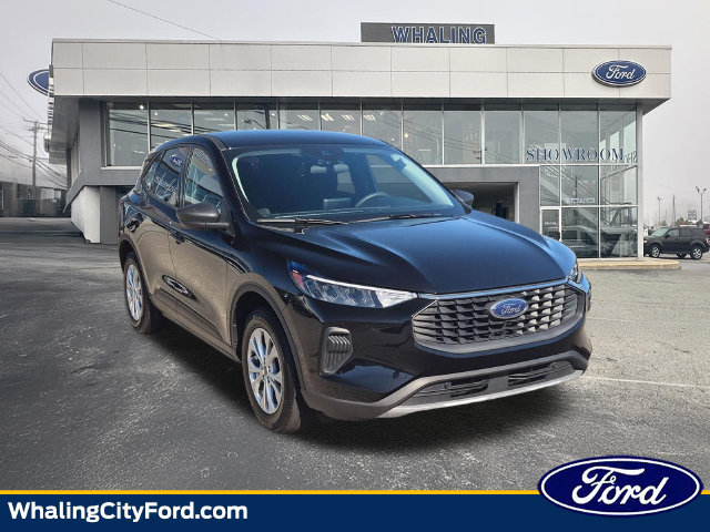 Used 2025 Ford Escape Active FWD image 1