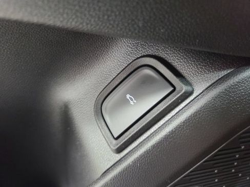 Used 2026 Chevrolet Equinox RS w/ LPO, Floor Liner Package AWD/4WD image 38