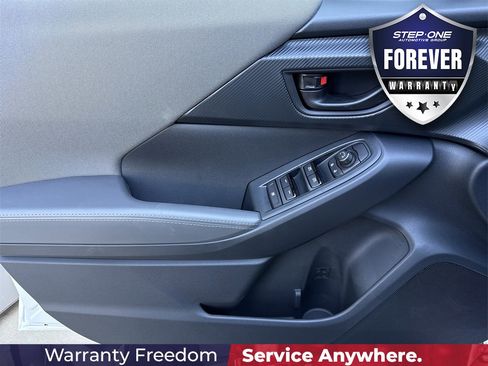 New 2025 Subaru Crosstrek 2.0i Premium image 19