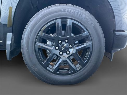 Used 2023 Chevrolet Silverado 1500 RST image 15