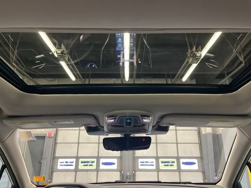 Used 2023 Subaru Outback Limited image 33