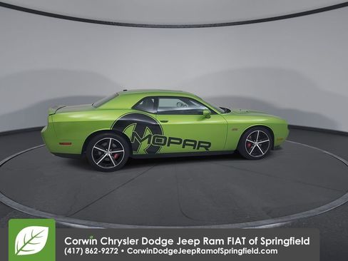 Used 2011 Dodge Challenger SRT8 w/ Green w/Envy Group image 16
