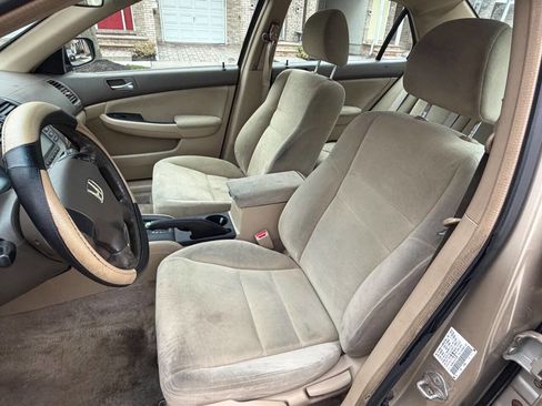 Used 2007 Honda Accord LX image 9