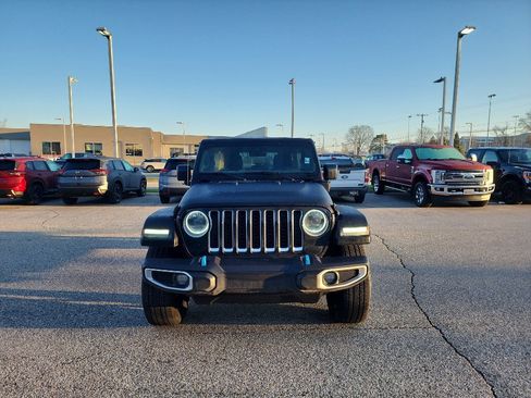 Used 2023 Jeep Wrangler Sahara w/ Cold Weather Group image 2