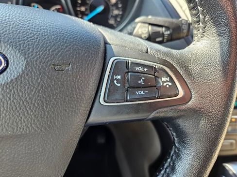Used 2019 Ford Escape SEL AWD/4WD image 15