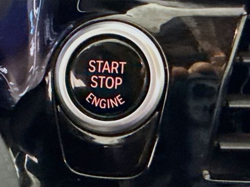 Used 2023 BMW 530e w/ M Sport Package image 21