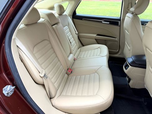 Used 2016 Ford Fusion Energi SE image 14