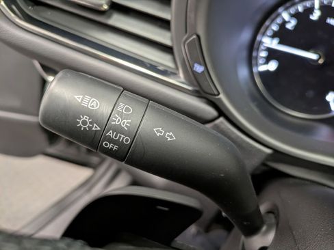 Used 2024 MAZDA CX-30 AWD 2.5 S w/ Premium Package image 18