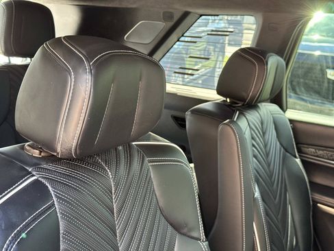 Used 2026 Cadillac Vistiq Premium Luxury w/ LPO, Floor Liner Package AWD/4WD image 25