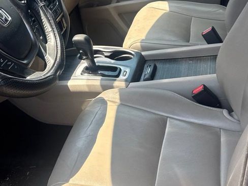 Used 2018 Honda Pilot EX-L image 3