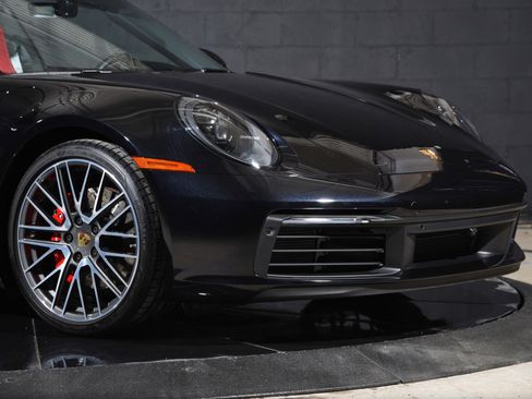 Used 2022 Porsche 911 Targa 4S AWD/4WD image 39