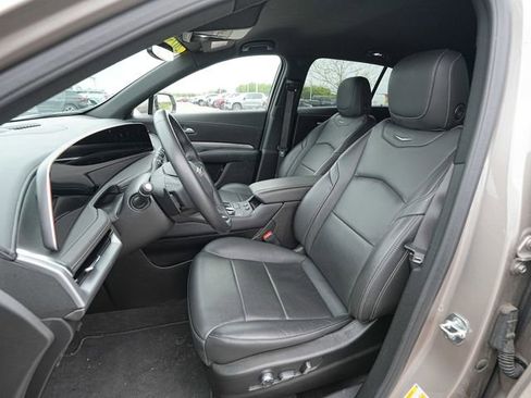 Used 2025 Cadillac XT4 Premium Luxury AWD/4WD image 17