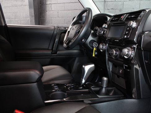 Used 2018 Toyota 4Runner TRD Pro AWD/4WD image 53