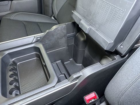 New 2026 RAM 1500 4x4 Crew Cab image 32