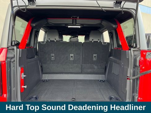 Used 2024 Ford Bronco Badlands image 32