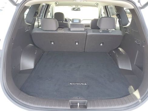 Used 2020 Hyundai Santa Fe SEL w/ Convenience Package image 12