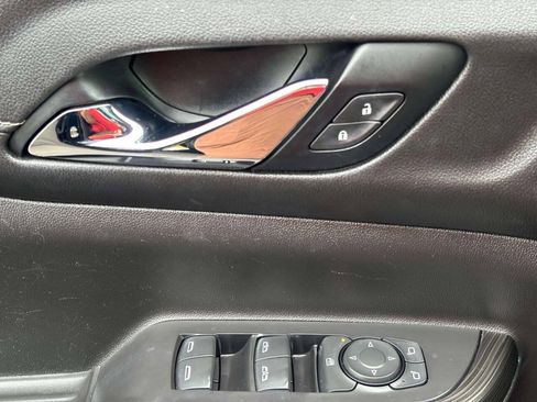 Used 2020 GMC Acadia SLT FWD image 27