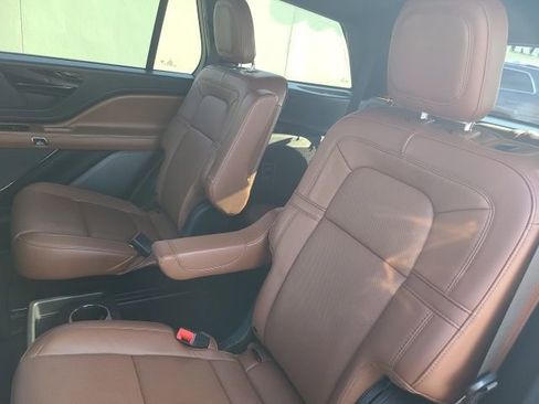 Used 2022 Lincoln Aviator Reserve w/ Equipment Group 201A image 19