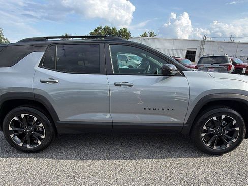 New 2027 Chevrolet Equinox RS w/ Safety and Technology Package FWD image 8