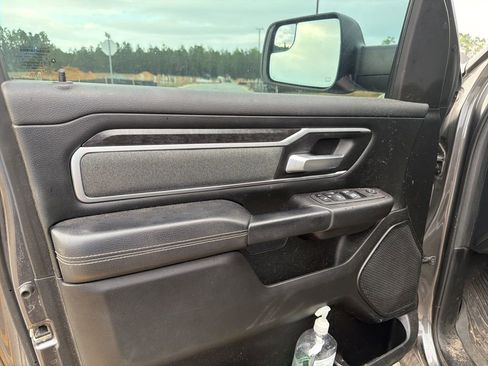 Used 2022 RAM 1500 Big Horn image 9