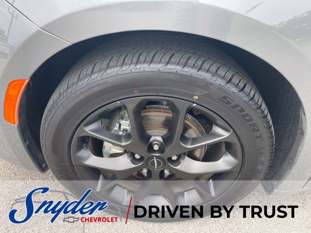 Used 2025 Chrysler Pacifica Limited FWD image 33