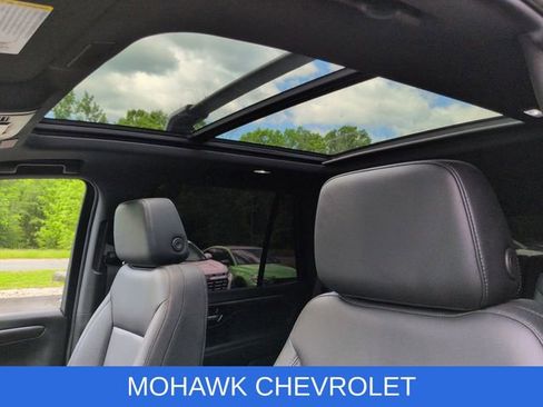 Used 2026 Chevrolet Tahoe Z71 w/ Comfort Package AWD/4WD image 20