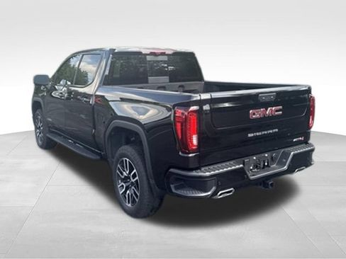 Used 2025 GMC Sierra 1500 AT4 w/ AT4 Premium Package AWD/4WD image 2
