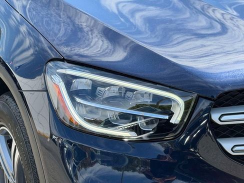 Used 2022 Mercedes-Benz GLC 300 4MATIC image 17