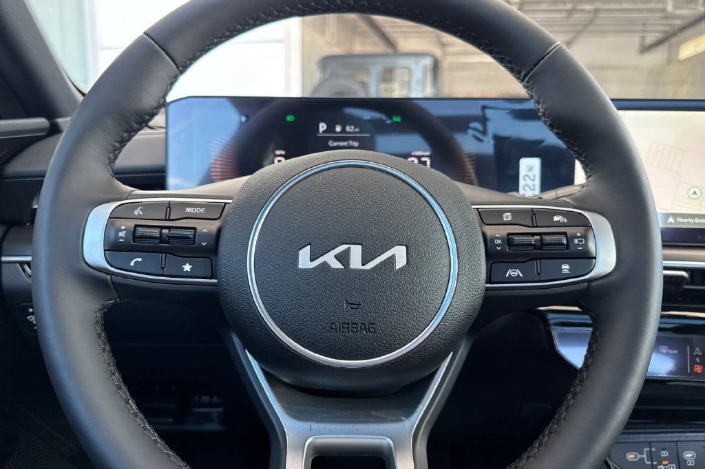 New 2027 Kia K5 GT-Line FWD image 25