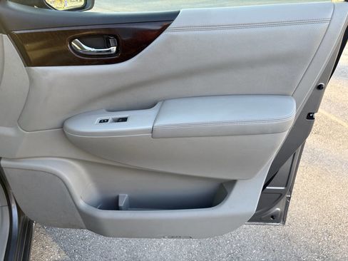 Used 2011 Nissan Quest SV image 26