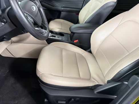 Used 2022 Ford Escape SEL AWD/4WD image 12