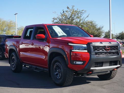 Certified 2025 Nissan Frontier PRO-4X AWD/4WD image 4