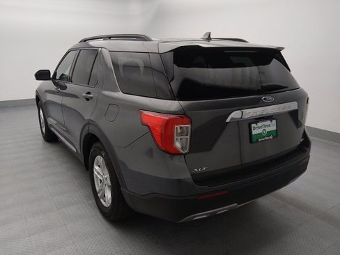 Used 2020 Ford Explorer XLT w/ Equipment Group 202A RWD image 5