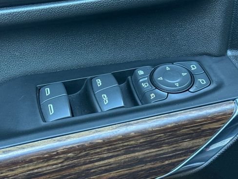 Certified 2022 Chevrolet Silverado 2500 High Country w/ Safety Package II image 12