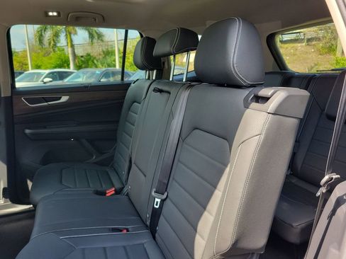 New 2026 Volkswagen Atlas SEL AWD/4WD image 8