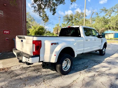 Used 2017 Ford F350 Platinum w/ Platinum Ultimate Package AWD/4WD image 7