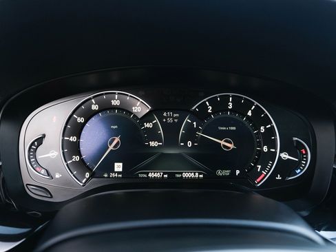 Used 2018 BMW 540i w/ M Sport Package image 30