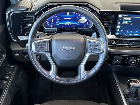 Used 2022 Chevrolet Silverado 1500 RST w/ Convenience Package II AWD/4WD image 16