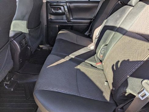 Used 2018 Toyota 4Runner TRD Off-Road image 18