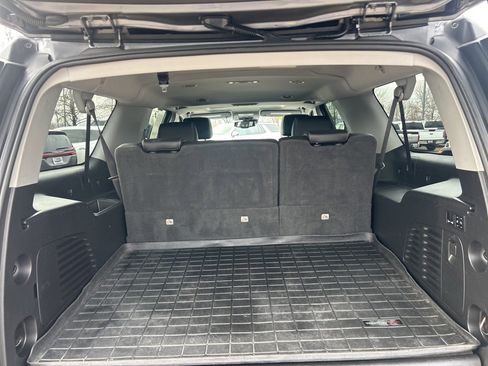 Used 2020 GMC Yukon XL SLT image 6